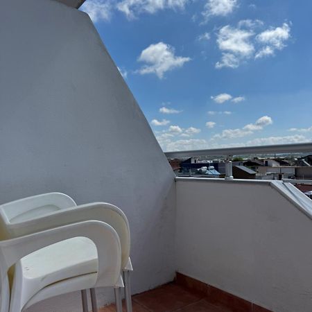 Guesthouse Cami ดูร์เรส ภายนอก รูปภาพ