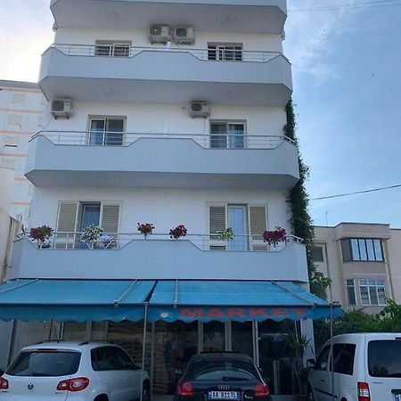 Guesthouse Cami ดูร์เรส ภายนอก รูปภาพ