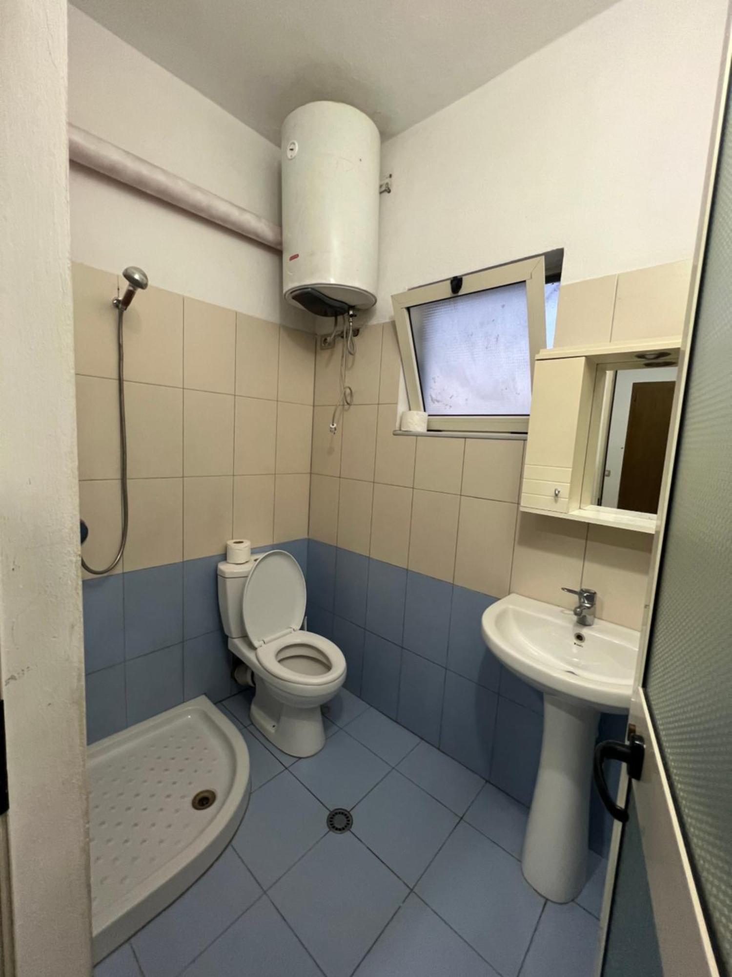 Guesthouse Cami ดูร์เรส ภายนอก รูปภาพ