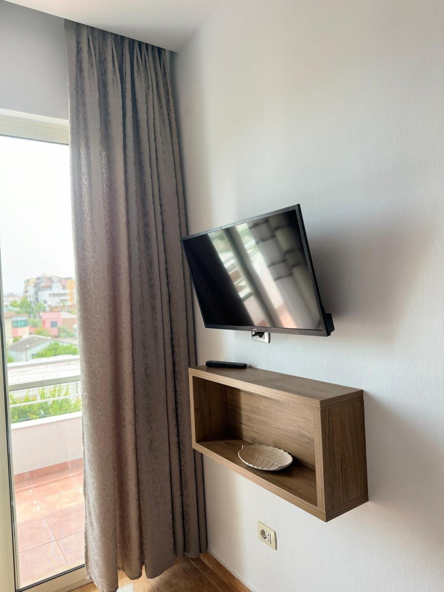 Guesthouse Cami ดูร์เรส ภายนอก รูปภาพ
