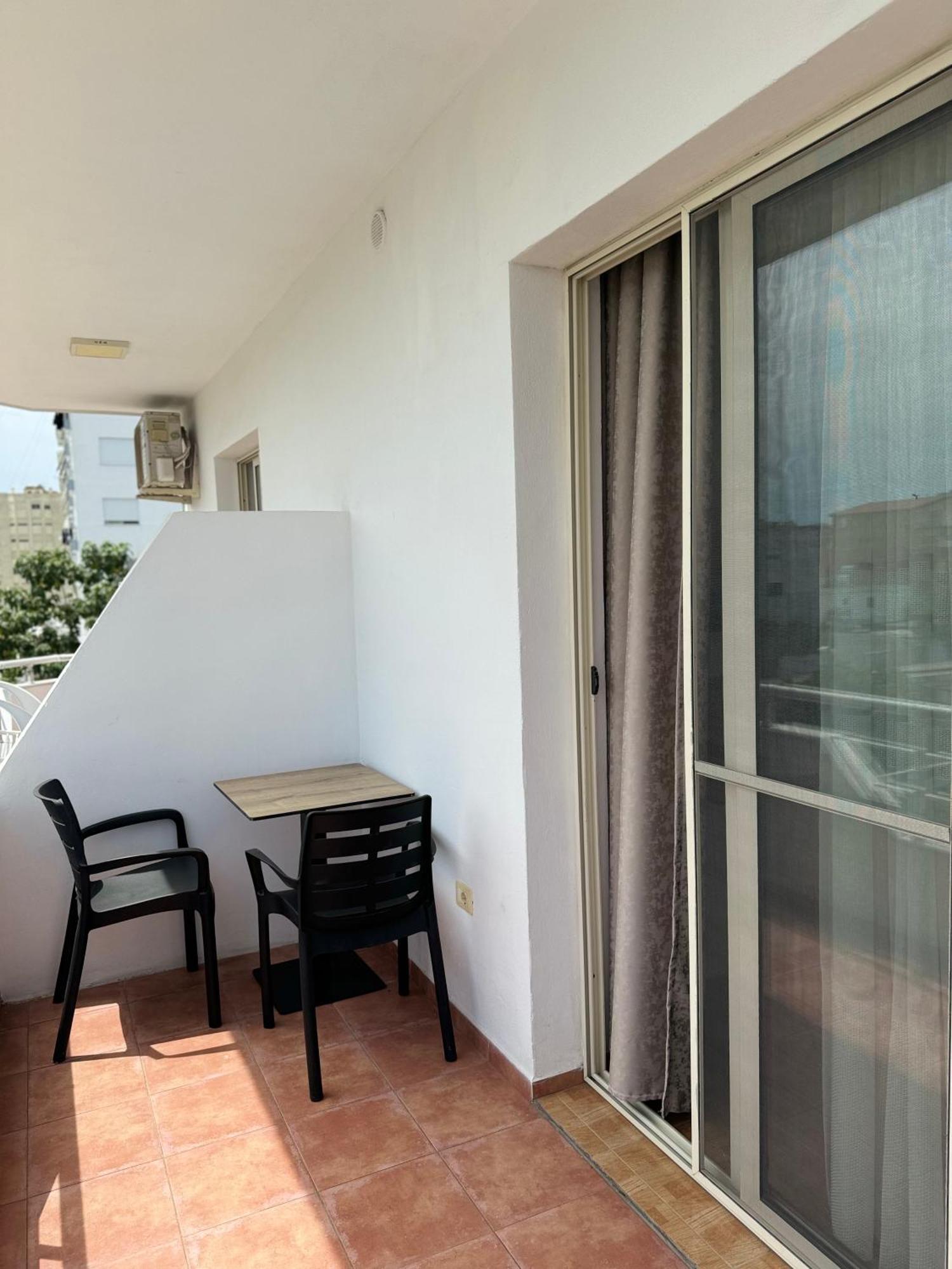 Guesthouse Cami ดูร์เรส ภายนอก รูปภาพ