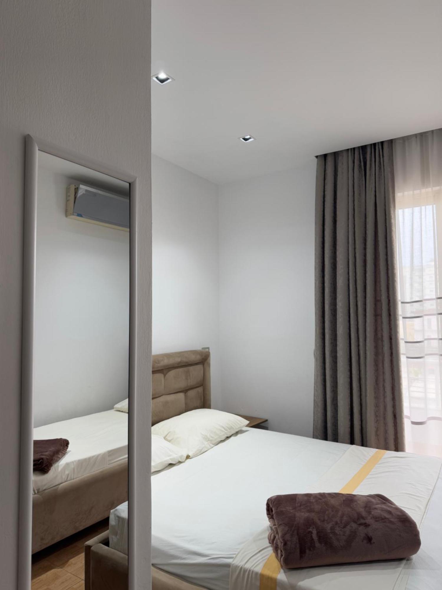 Guesthouse Cami ดูร์เรส ภายนอก รูปภาพ