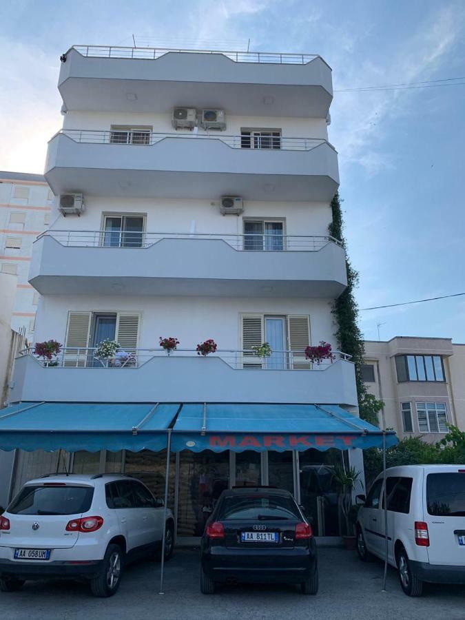 Guesthouse Cami ดูร์เรส ภายนอก รูปภาพ
